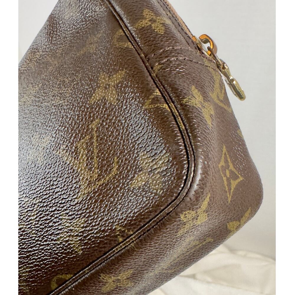 Louis Vuitton Monogram Toiletry Pouch 19 Cosmetic Bag w/ Box - Picture 5 of 16